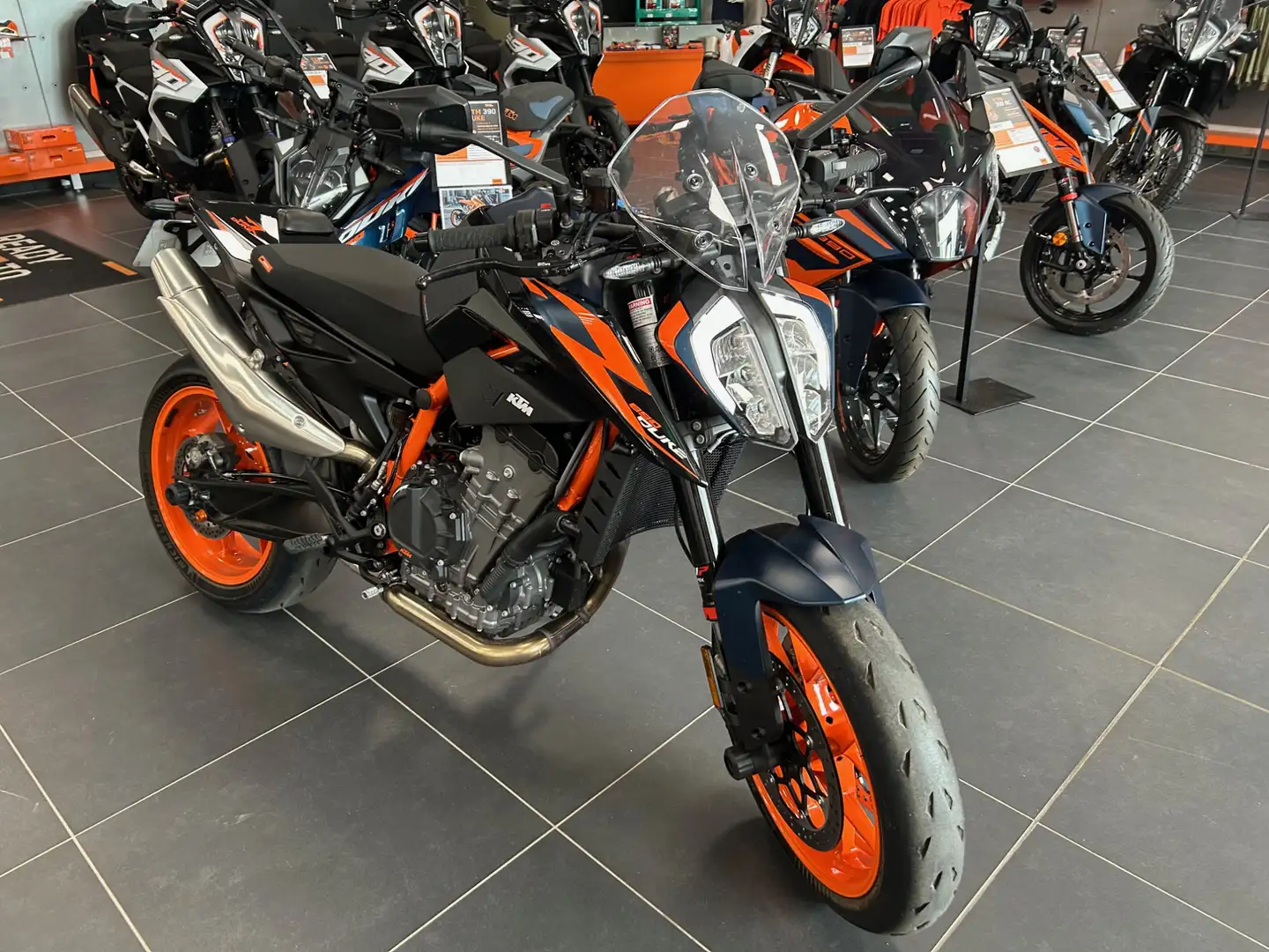 KTM 890 Duke R Bleu - 2
