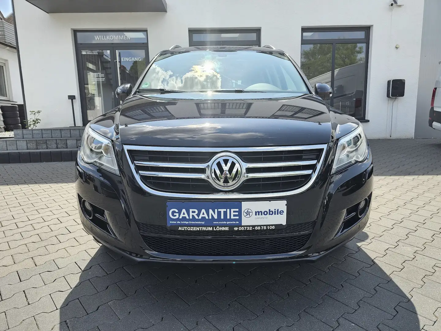 Volkswagen Tiguan 2.0 TDI Sport 4M AHK NAVI LEDER Pano. Noir - 2