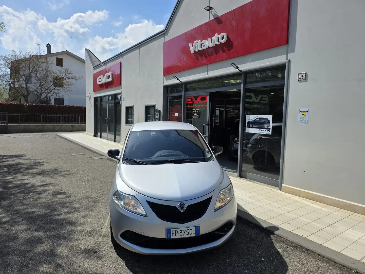 Lancia Ypsilon Ypsilon 1.2 Gold 69cv my18 Argento - 1