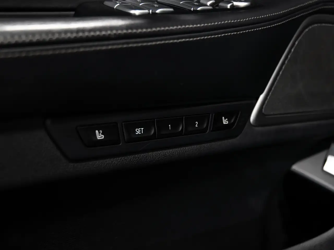 BMW 7 Series снимка BMW 7 Series