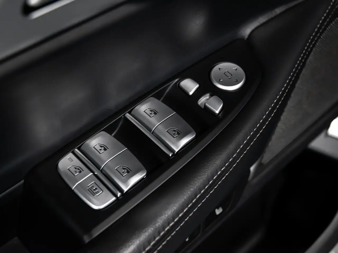 BMW 7 Series снимка BMW 7 Series