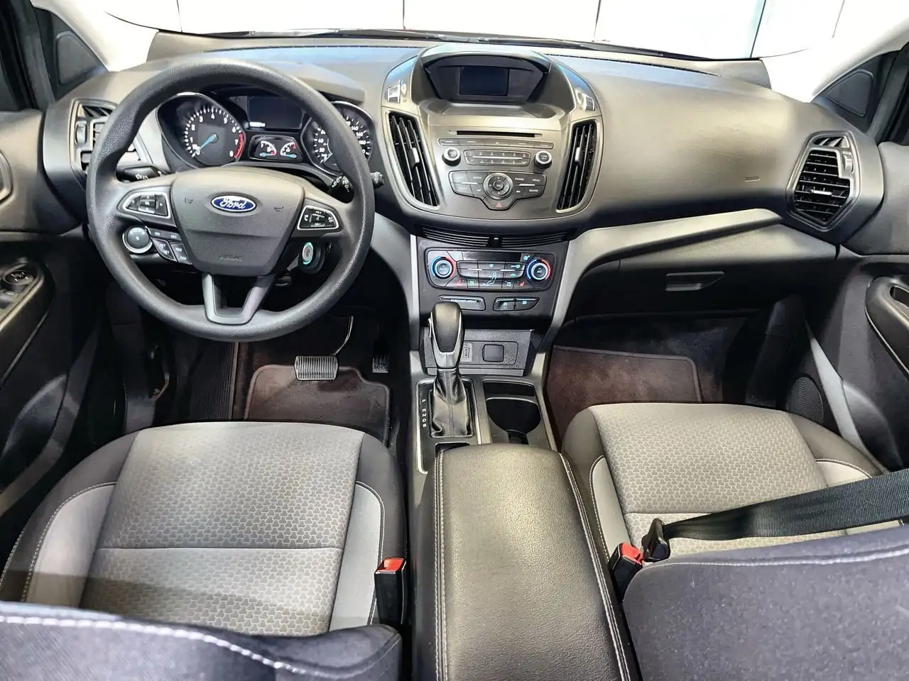 Ford Escape снимка Ford Escape