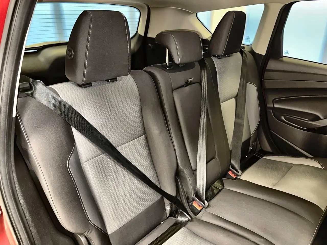 Ford Escape снимка Ford Escape
