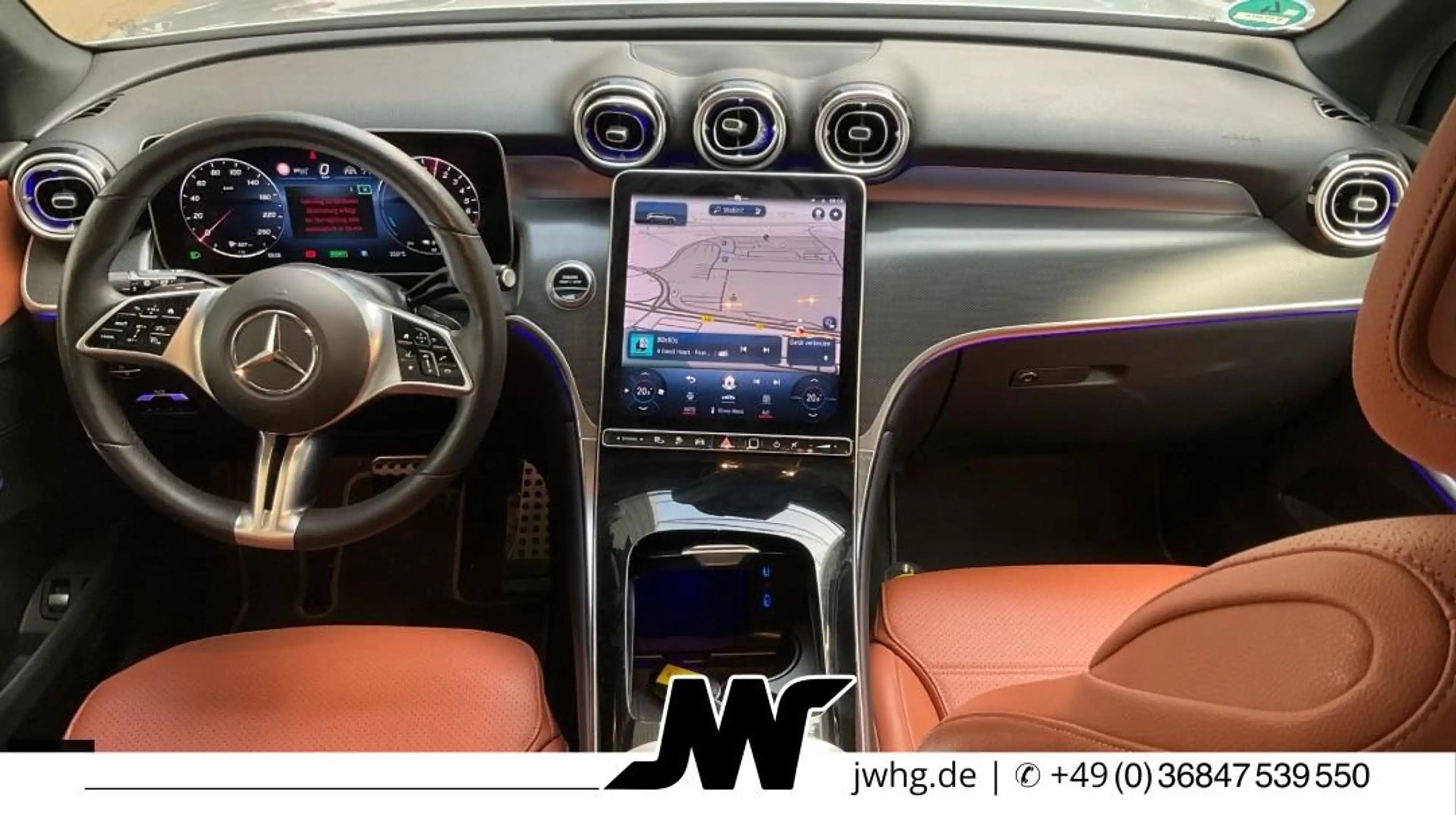 Mercedes-Benz GLC 300 e 4M AVANTG newMod/DISTR/360°/PANO/AHK — photo 2