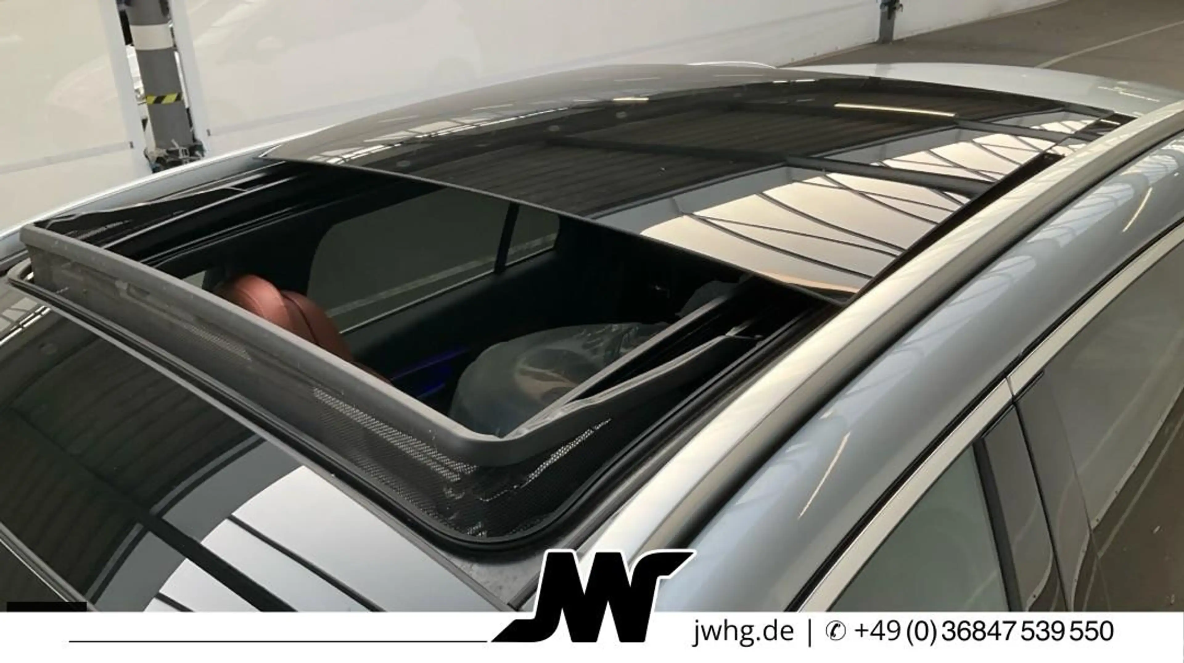 Mercedes-Benz GLC 300 e 4M AVANTG newMod/DISTR/360°/PANO/AHK — photo 4