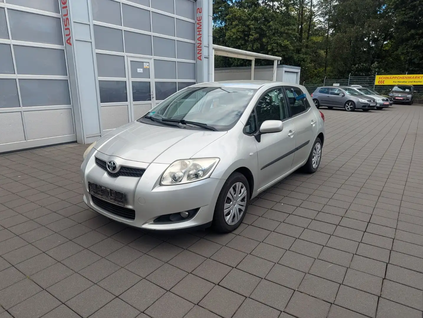 Toyota Auris **KLIMA+ALLWETTER+AHK** Silber - 1