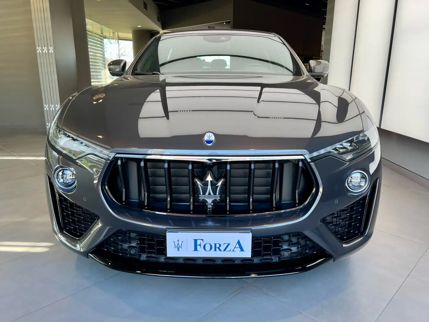 Maserati Levante 2.0 mhev GT 330cv , Sport pack , ADAS Grigio - 2