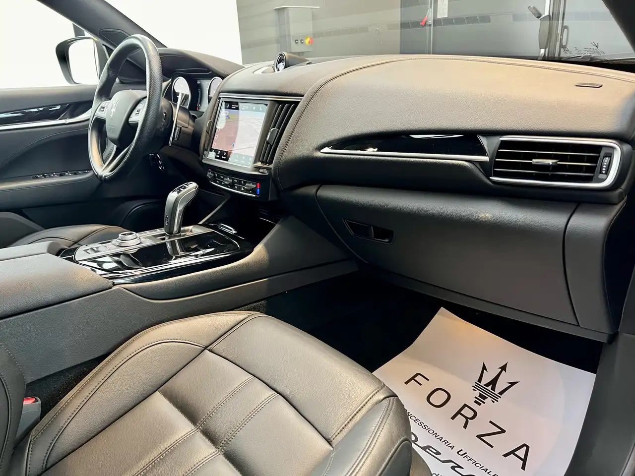 Maserati Levante 2022 — фото 13