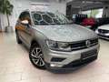 Volkswagen Tiguan 2.0 TDI BMT Automatik Navi Tempo SpuAsst. AHK PDC Argent - thumbnail 1