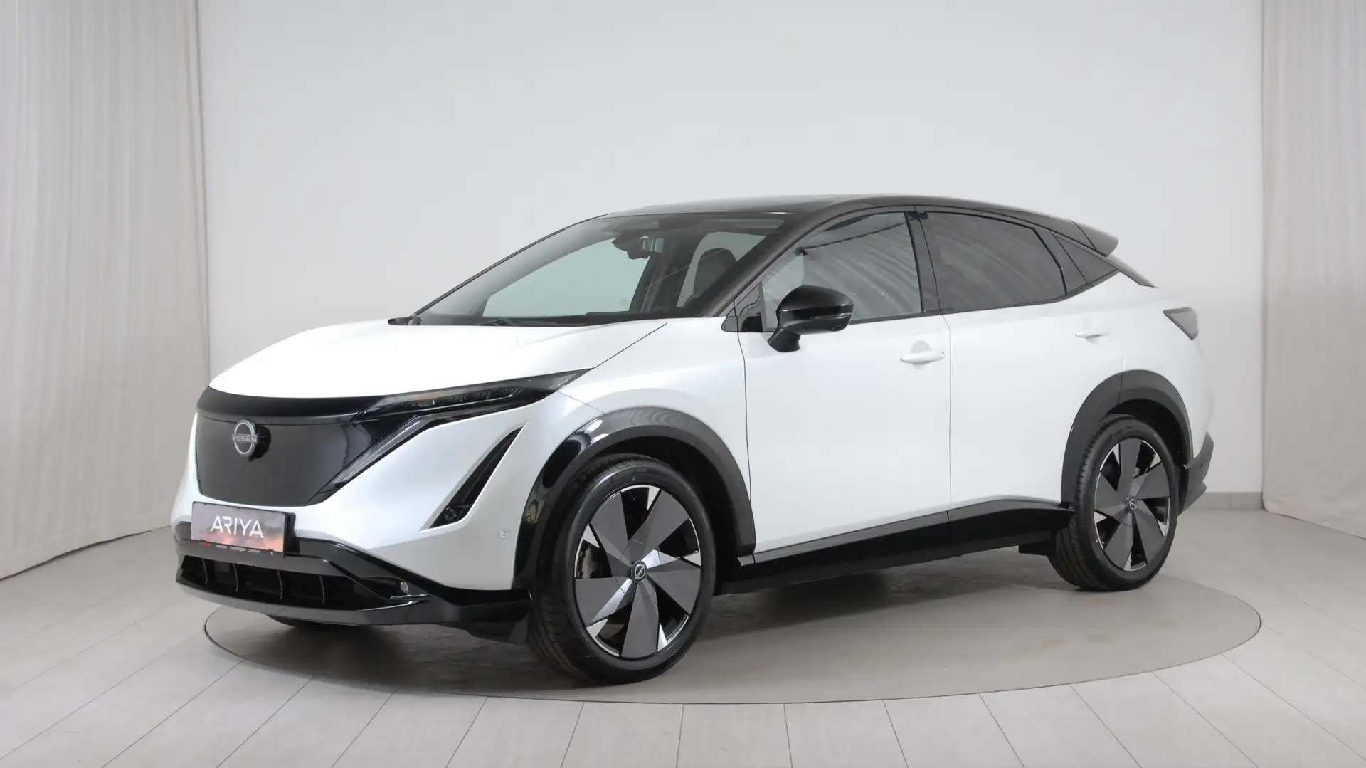 Nissan Ariya 87kWh e-4ORCE Evolve Aut. Weiß - 2