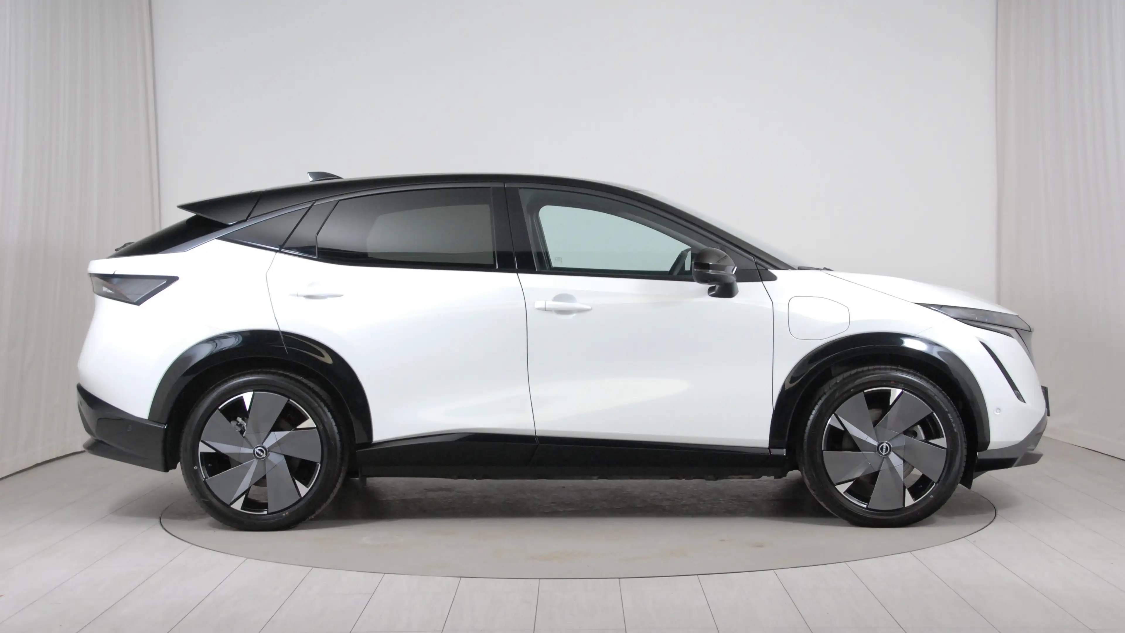 Nissan Ariya 87kWh e-4ORCE Evolve Aut. — photo 7
