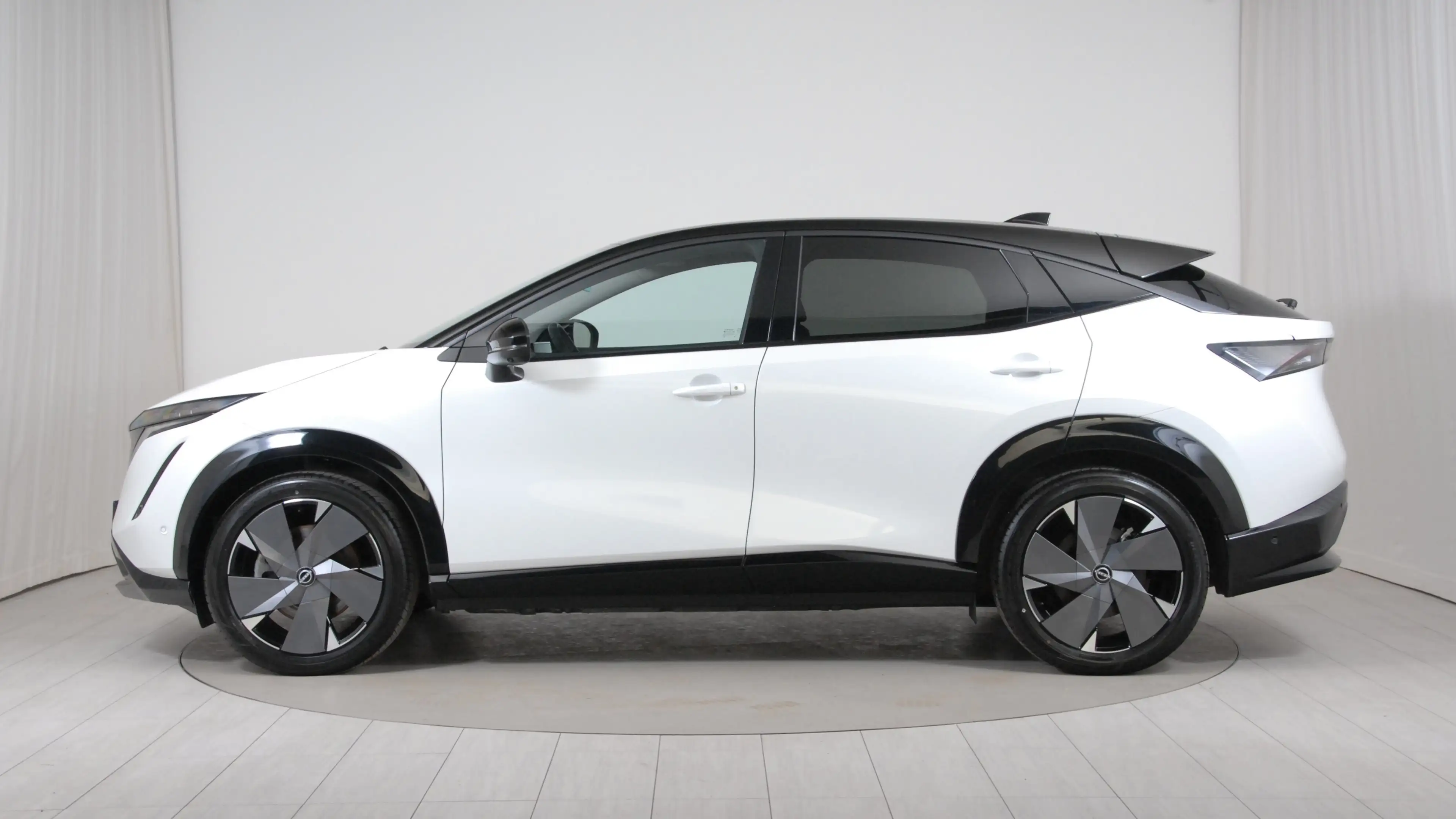 Nissan Ariya 87kWh e-4ORCE Evolve Aut. — photo 3