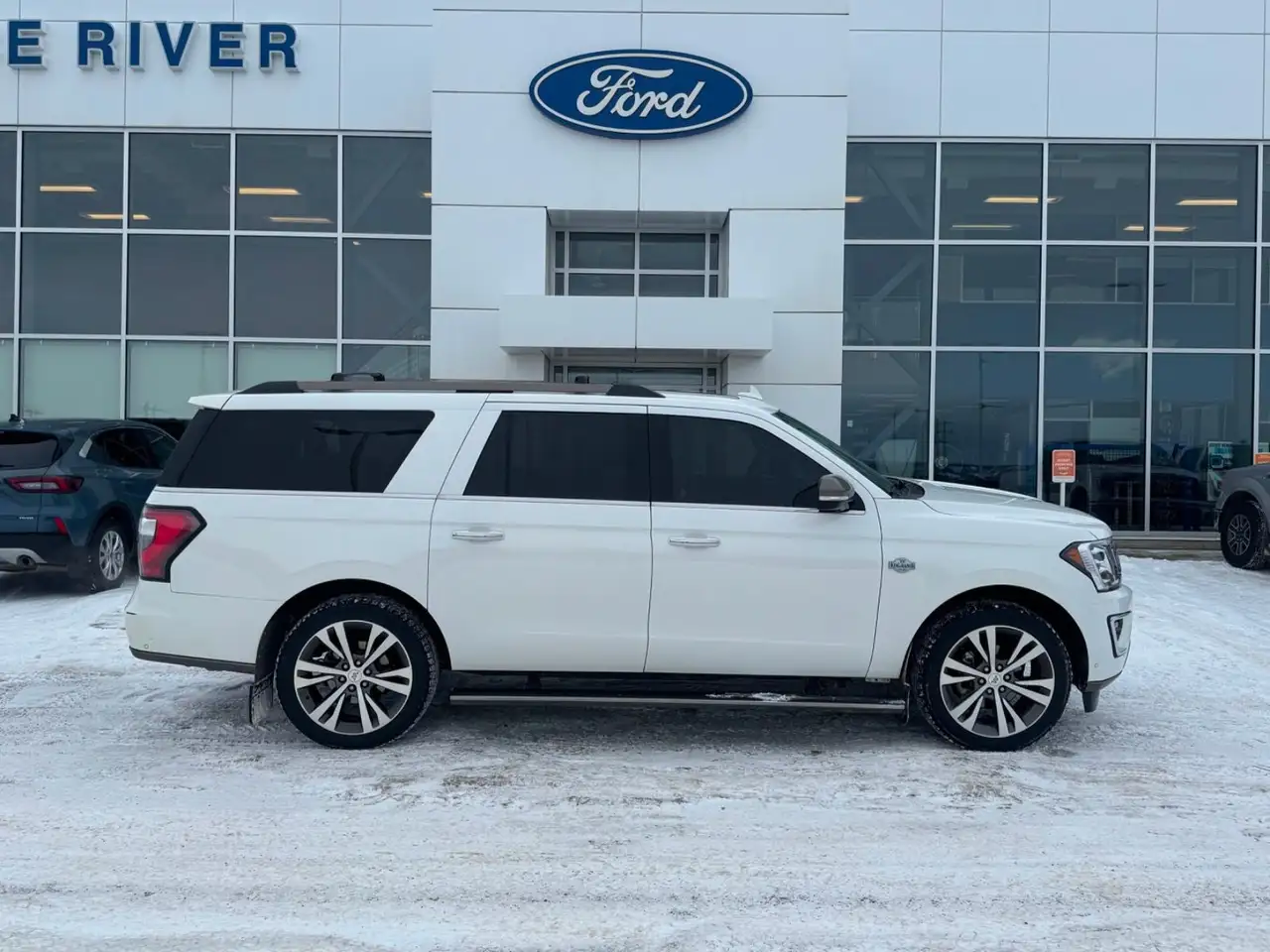 Ford Expedition снимка Ford Expedition