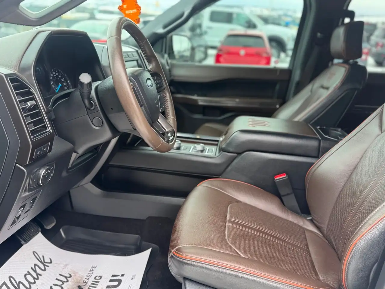Ford Expedition снимка Ford Expedition