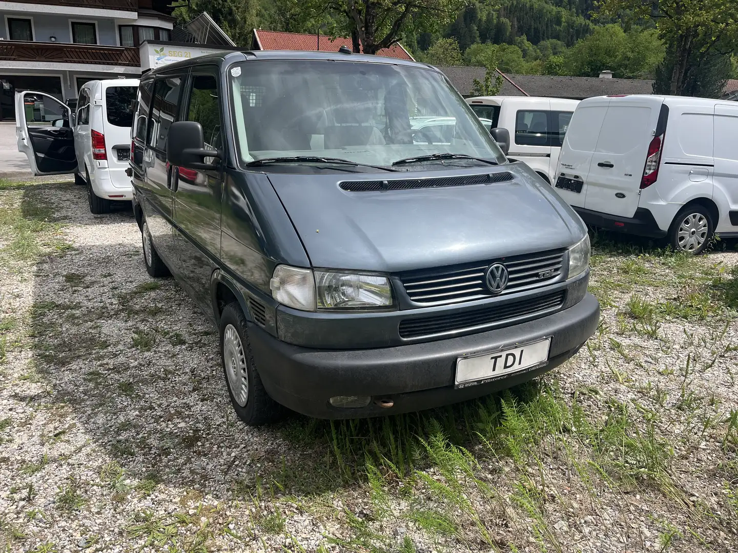 Volkswagen T4 Doka 3-3 Syncro 1,9 TDI/ KLIMA/ KEIN PICKERL!!! Blau - 1