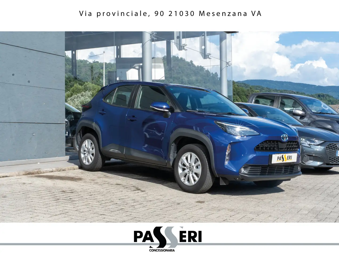 Toyota Yaris Yaris Cross 1.5h Business 116cv e-cvt Blu/Azzurro - 1