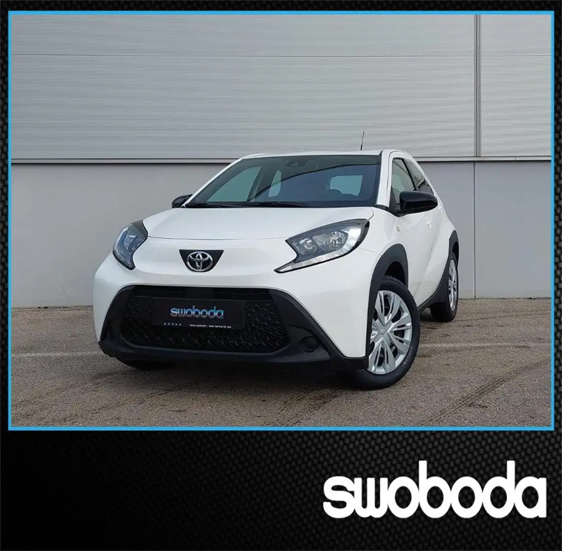 Toyota Aygo X AYGO X 1,0 l Play Weiß - 1