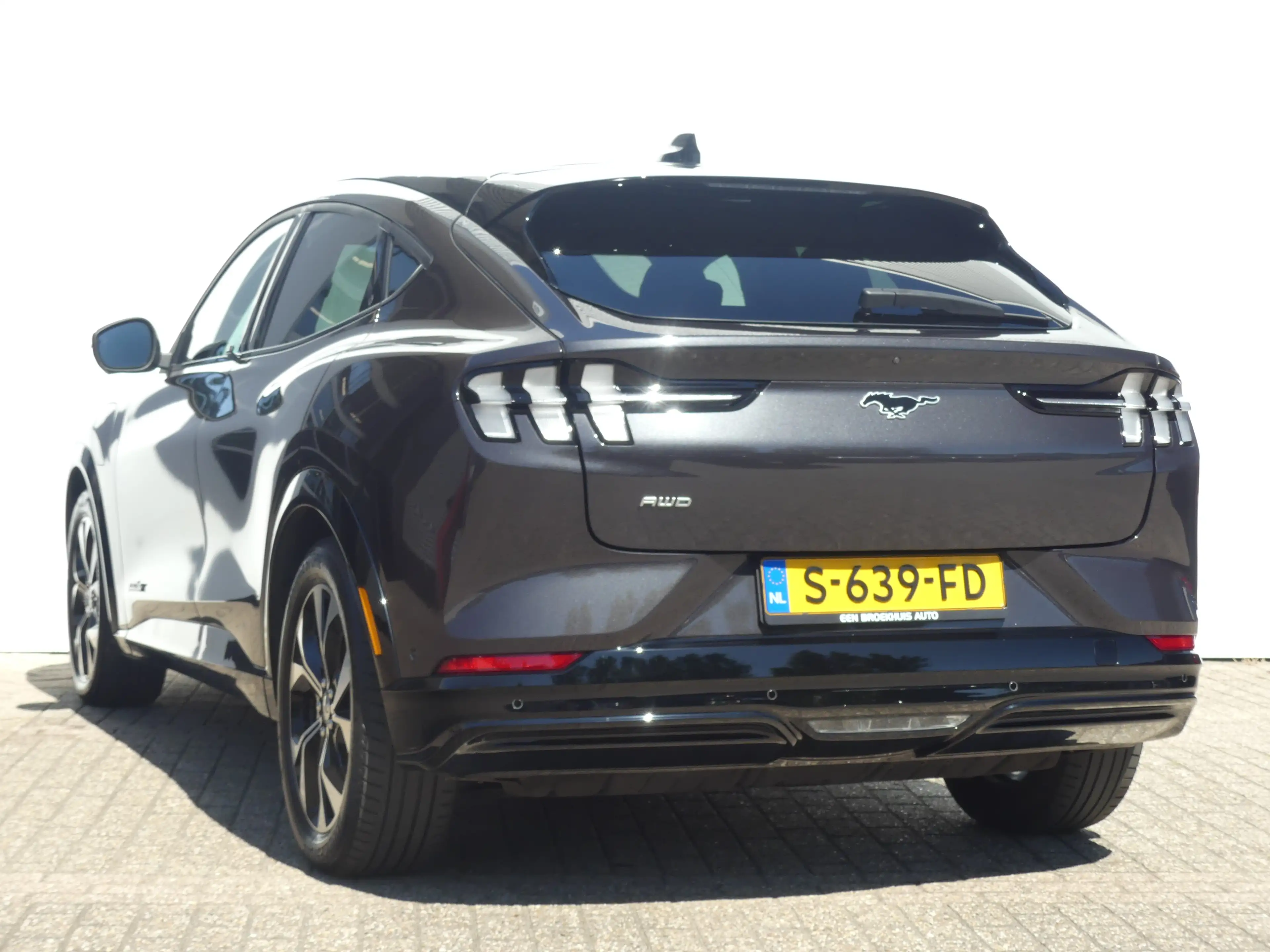 Ford Mustang Mach-E Extended Premium AWD 98 kWh | PANORAMADAK | ADAPTI — photo 3
