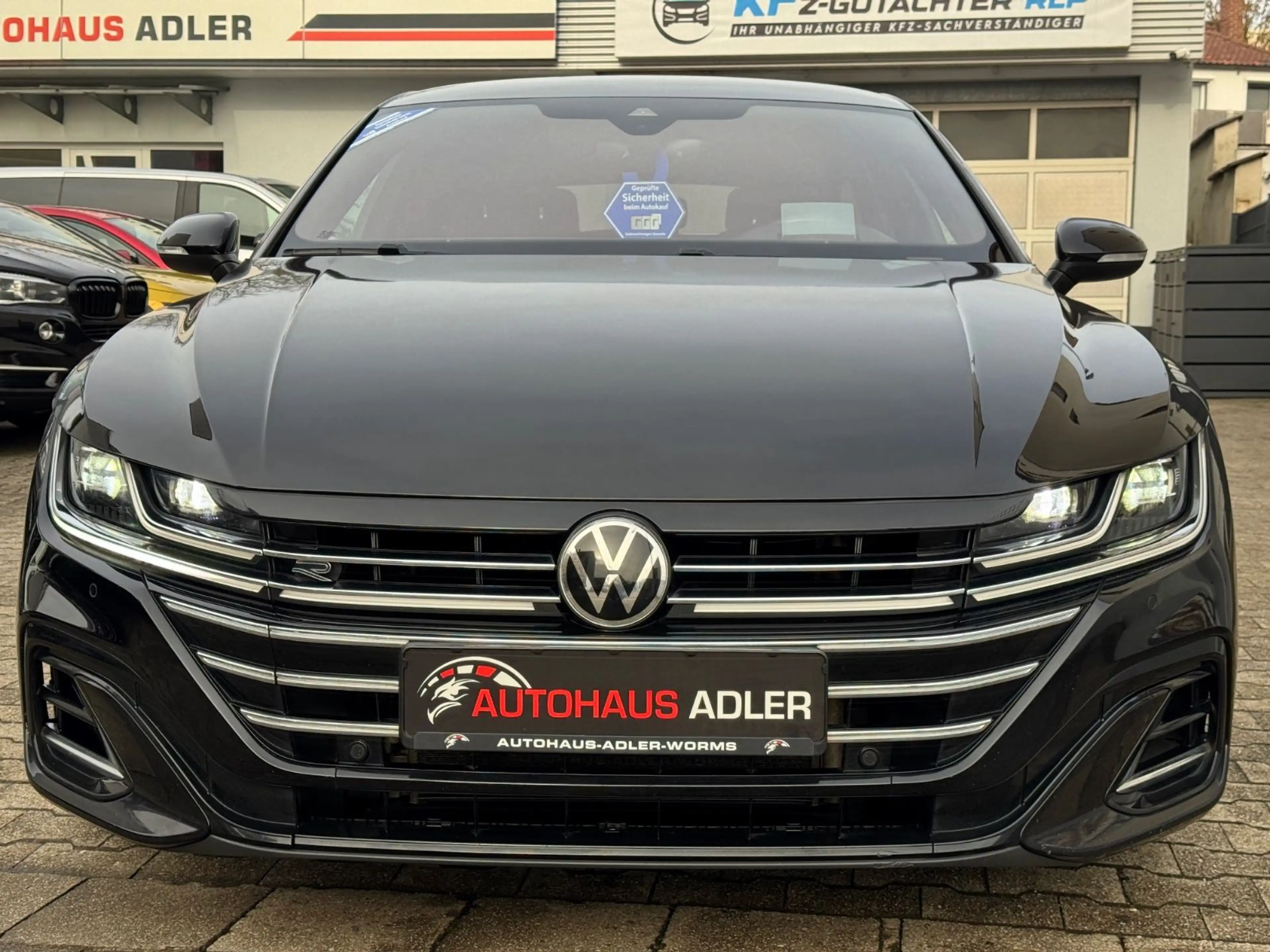 Volkswagen Arteon ARTEON SHOOTING BRAKE 2.0 TSI R-LINE SPORT*4MOTI — photo 2