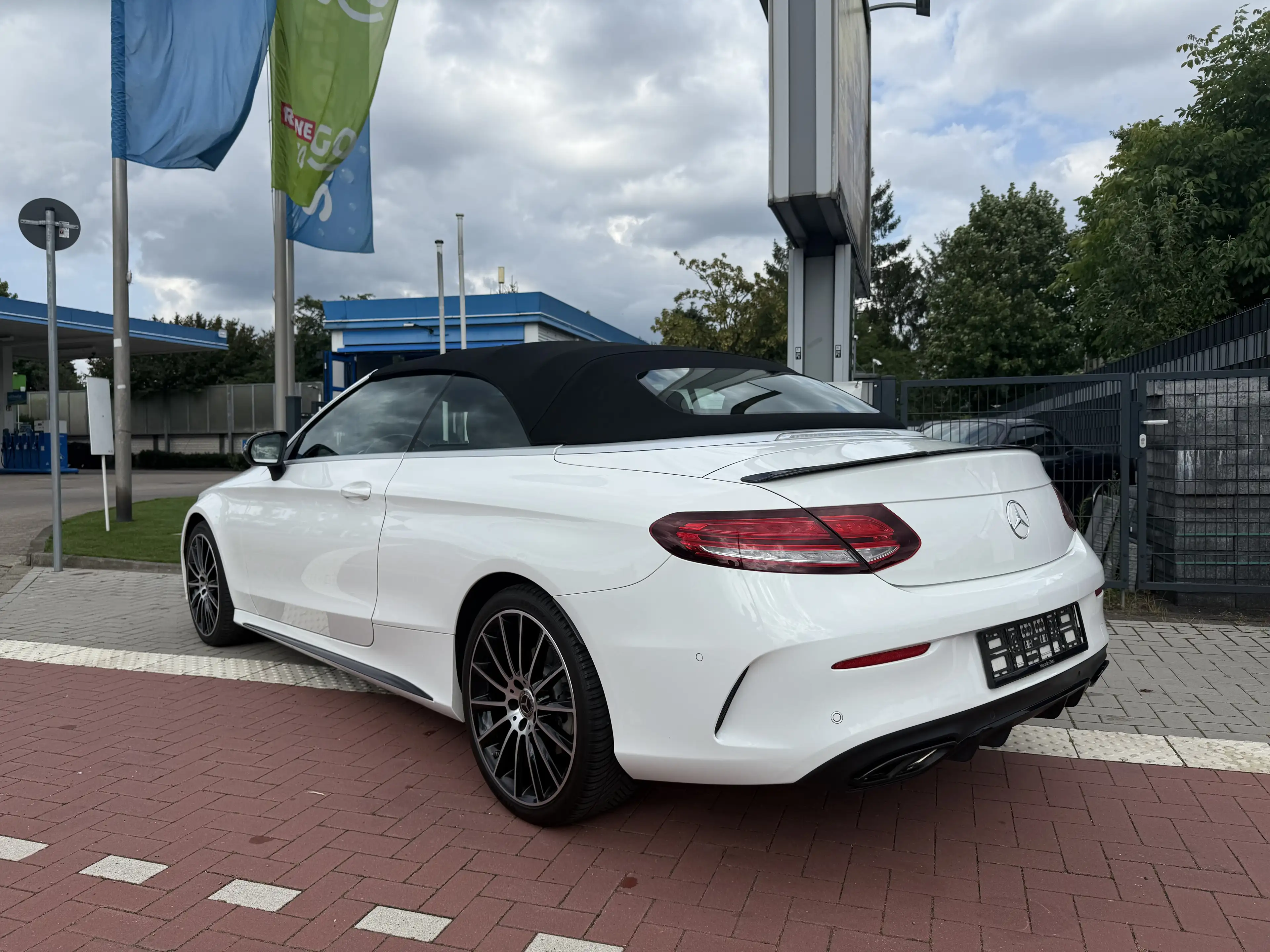 Mercedes-Benz C 200 FACELIFT / AMG LINE / CABRIO / SHZ / RÜCKFAHR./ — photo 7