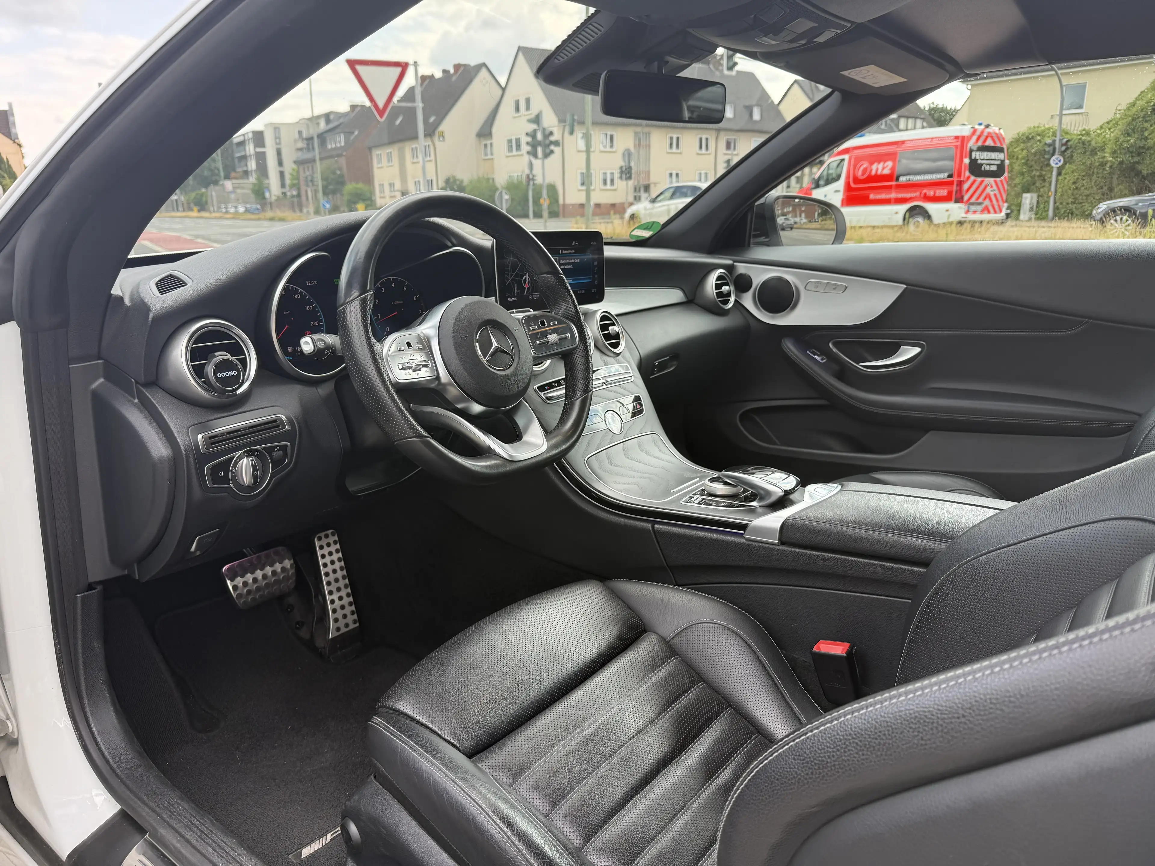 Mercedes-Benz C 200 FACELIFT / AMG LINE / CABRIO / SHZ / RÜCKFAHR./ — photo 9