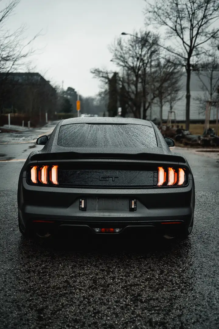 Ford Mustang 5,0 Ti-VCT V8 GT Aut. Rot - 2