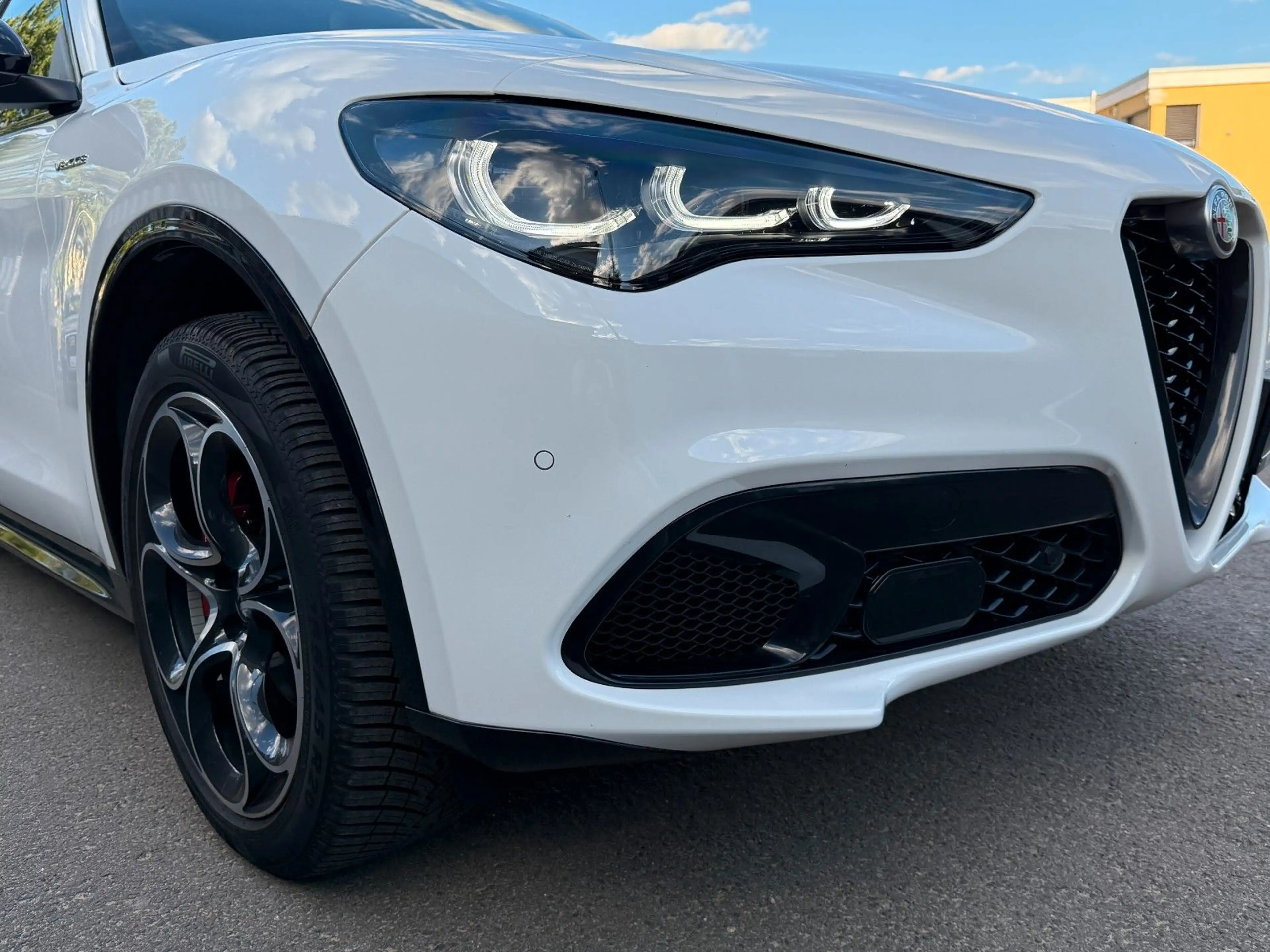 Alfa Romeo Stelvio Veloce Q4*WerksGarantie*ACC*20"*AHK*LED* — photo 9