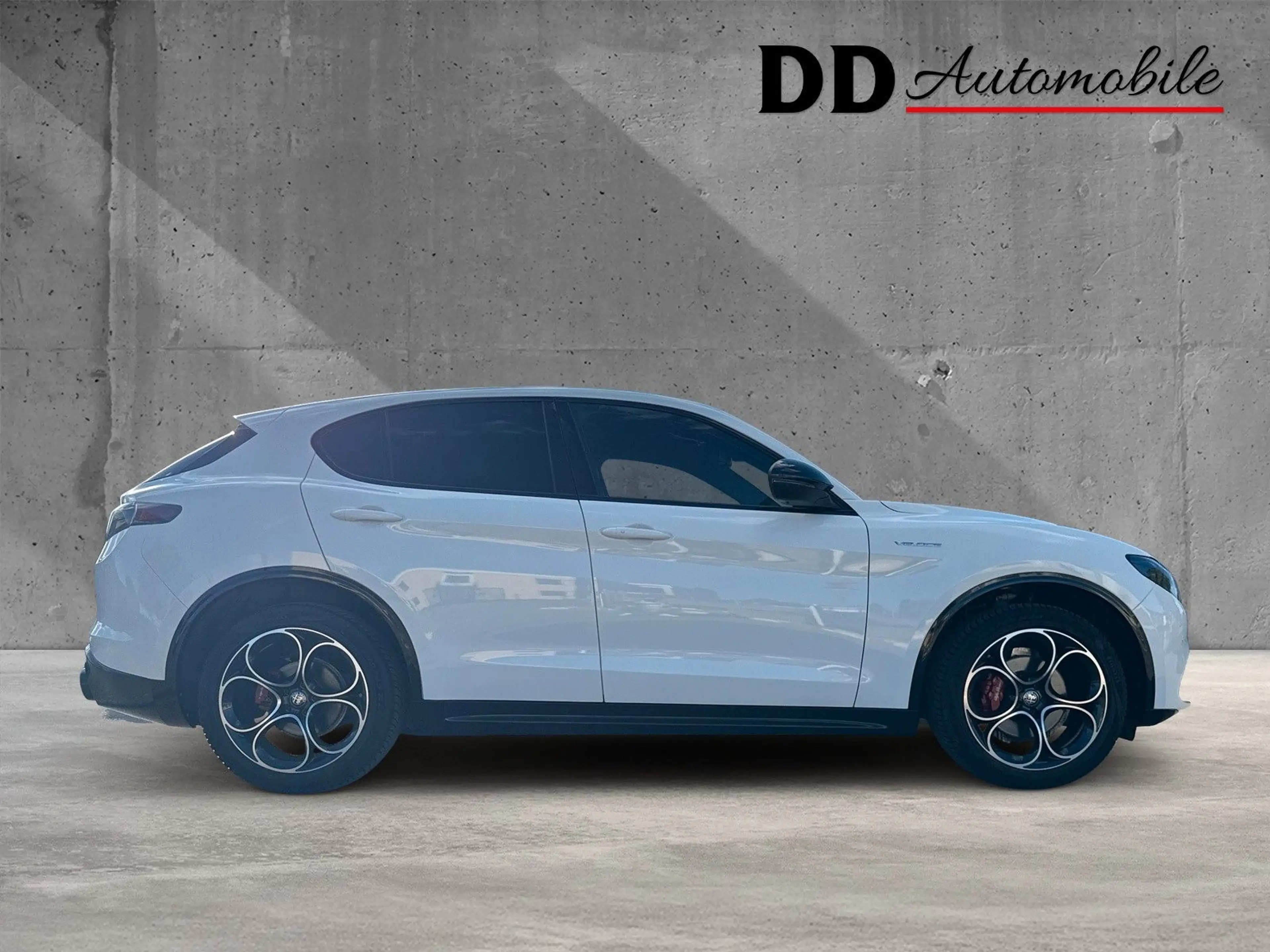 Alfa Romeo Stelvio Veloce Q4*WerksGarantie*ACC*20"*AHK*LED* — photo 6