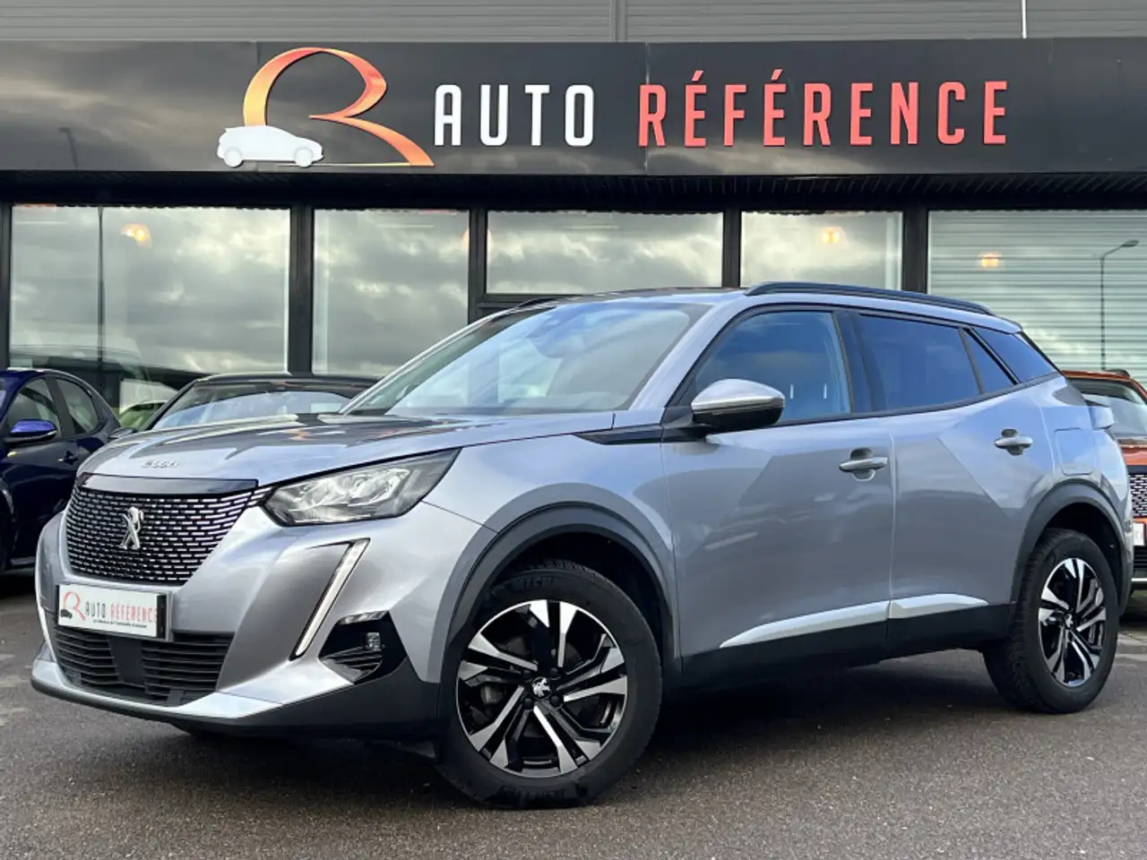 Peugeot 2008 1.2 100 CH ALLURE / 1ERE MAIN / 3D COCKP