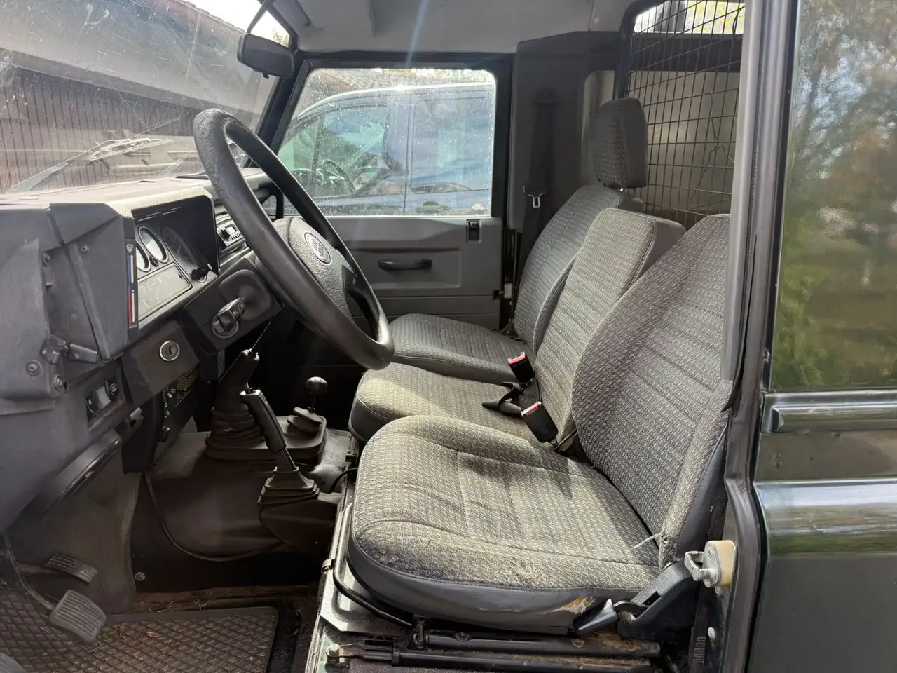 Land Rover Defender 90 Td5 Station Wagon S*Kurz*6-Sitzer*, foto 9