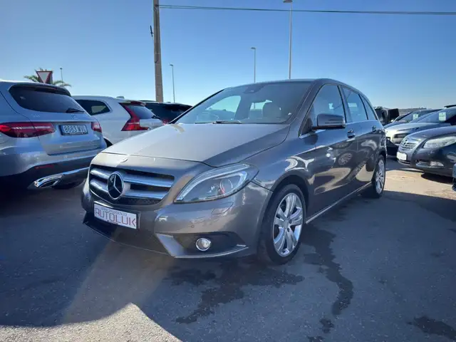 Mercedes-Benz MERCEDES-BENZ Clase B Berlina  Automático de 5 Pu