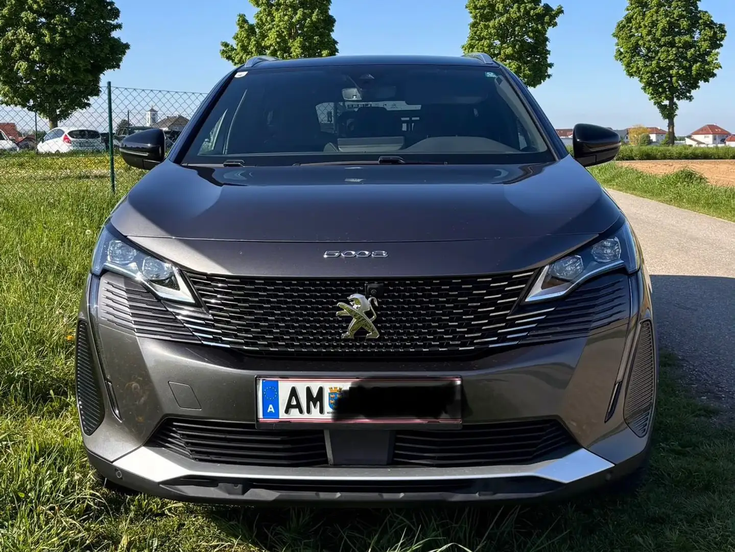 Peugeot 5008 BlueHDI 130 EAT8 GT Grau - 2