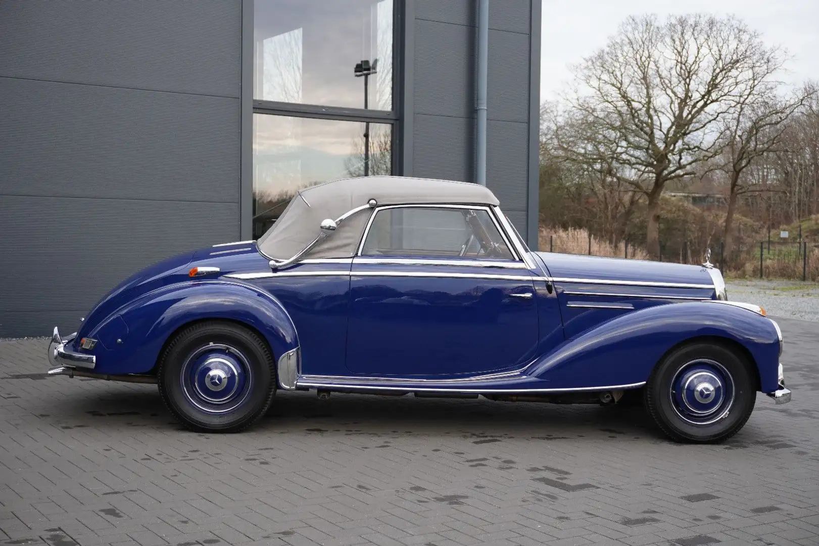 Mercedes-Benz 220 A Cabriolet Blau - 2