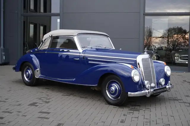 Mercedes-Benz 220 A Cabriolet