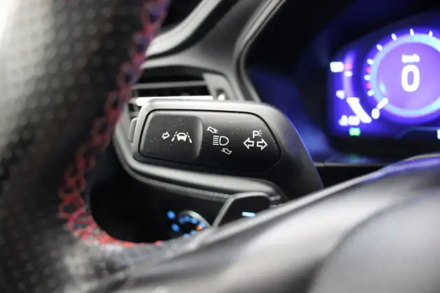Ford Focus view 25