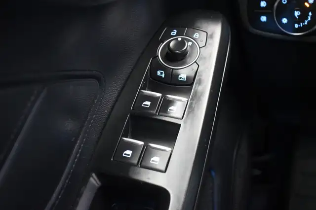 Ford Focus view 30
