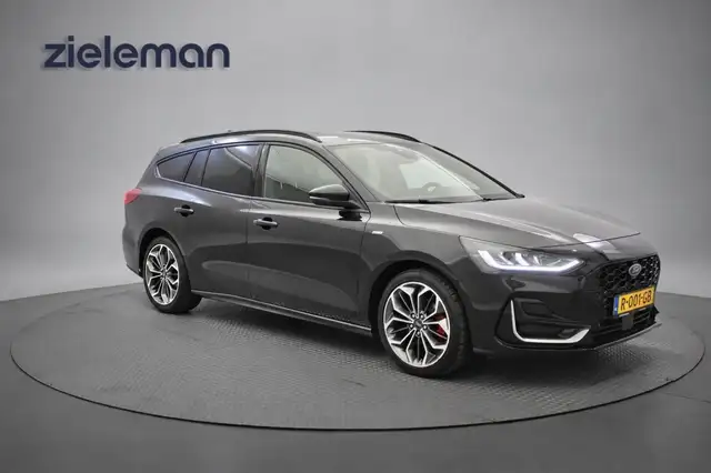 2022 Ford Focus in Black for sale