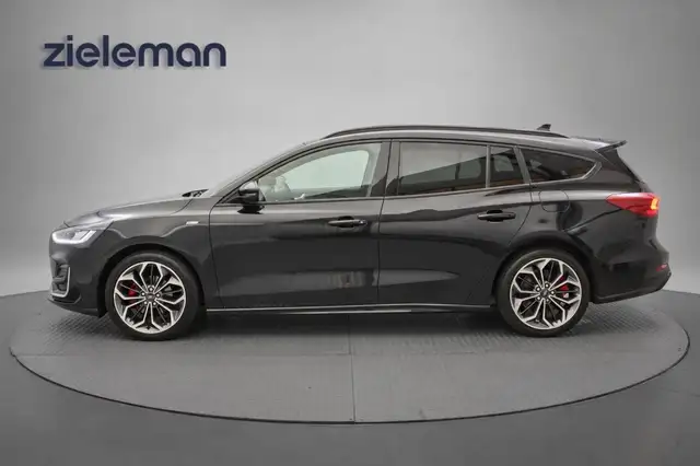 Ford Focus view 20
