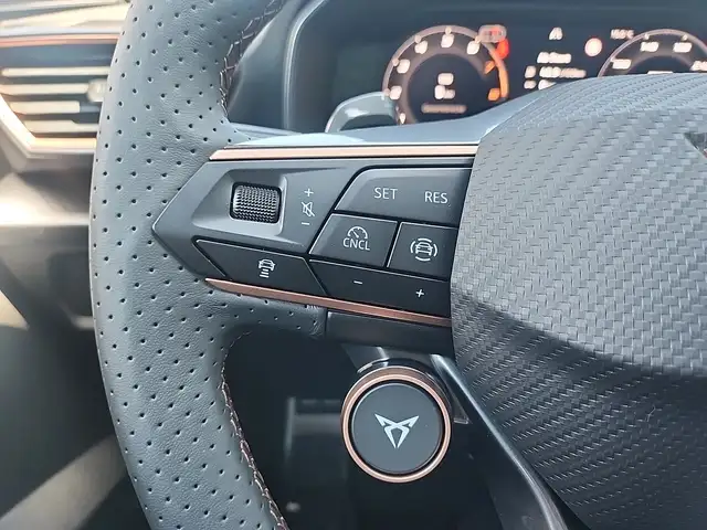 Cupra Formentor view 11