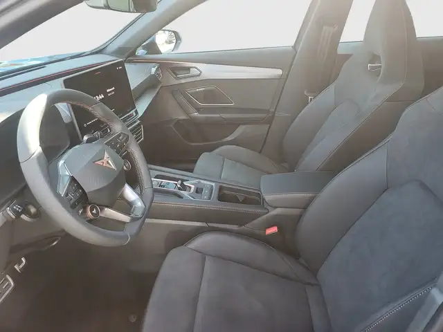 Cupra Formentor view 8