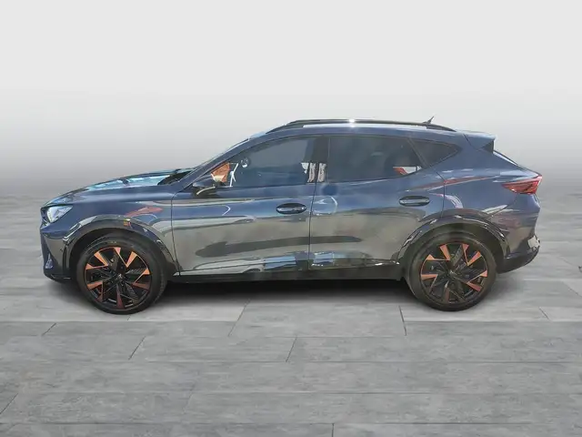Cupra Formentor view 3