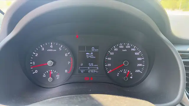 Kia Rio view 12
