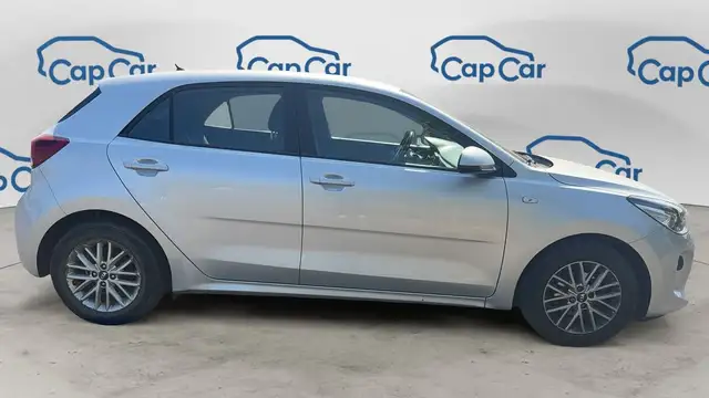 Kia Rio view 4
