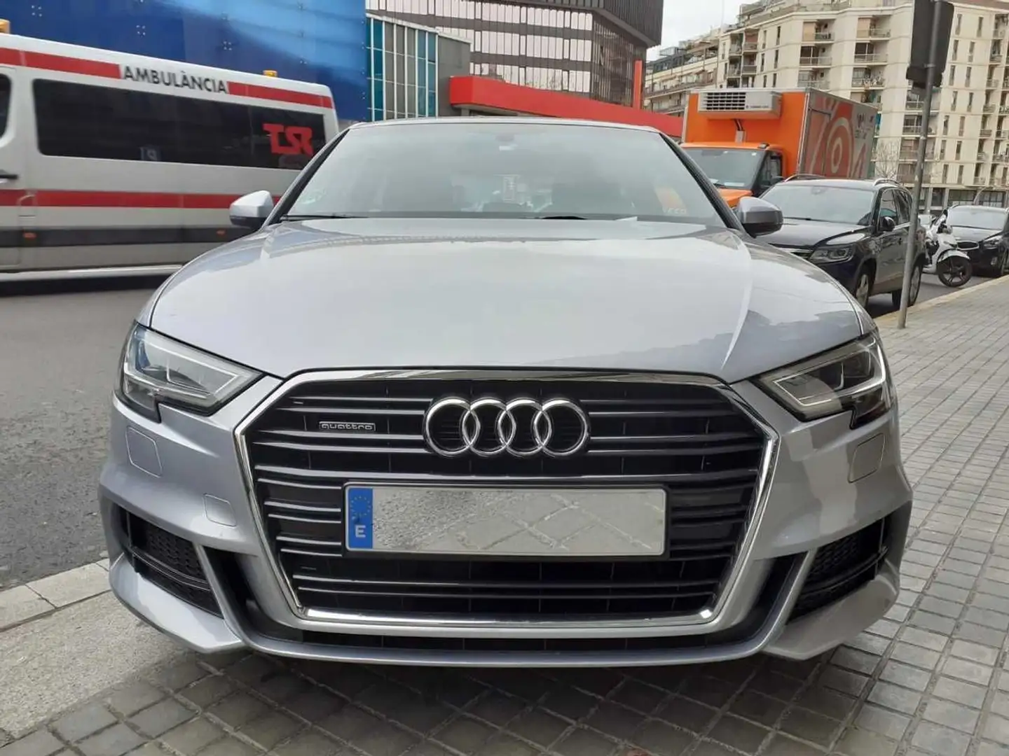 Audi A3 2.0 TFSI S Line Edition Q. S tronic 140kW Plateado - 2