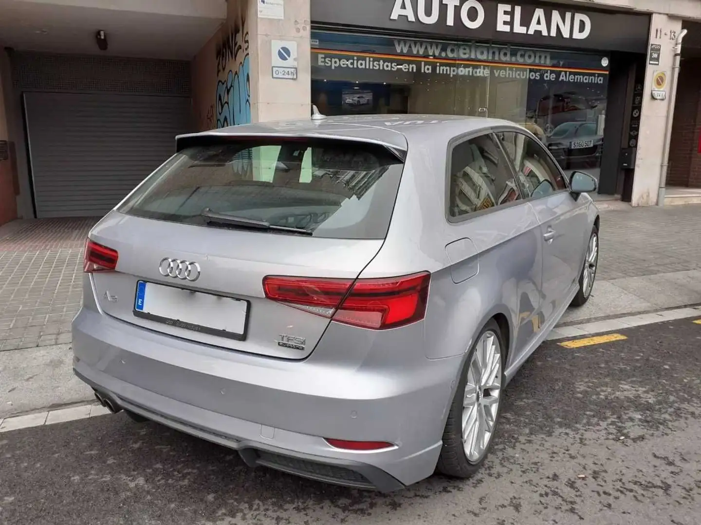 Audi A3 2.0 TFSI S Line Edition Q. S tronic 140kW Plateado - 1