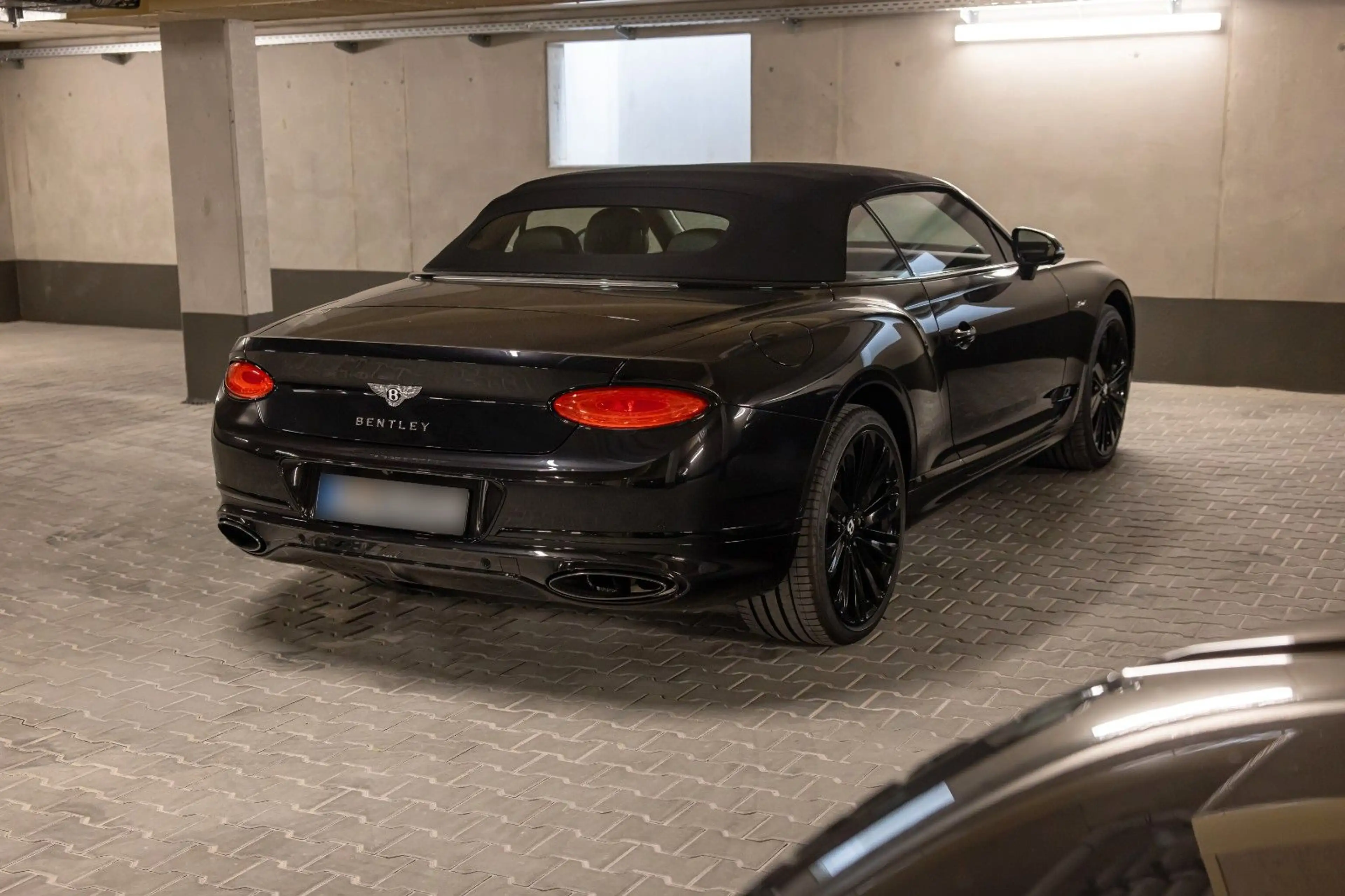 Bentley Continental GTC Speed W12 Blackline B&O Rotating — photo 5