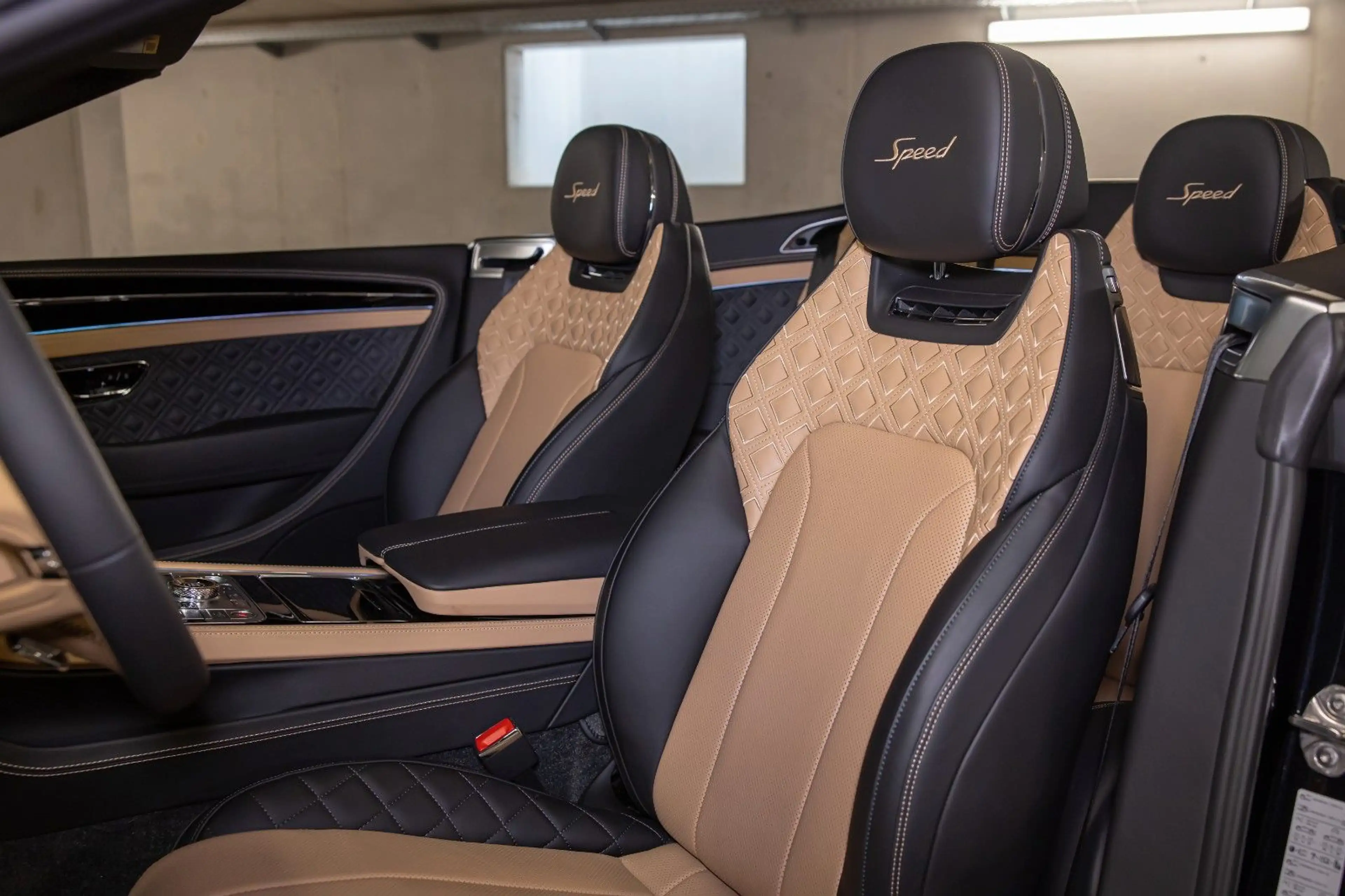 Bentley Continental GTC Speed W12 Blackline B&O Rotating — photo 10