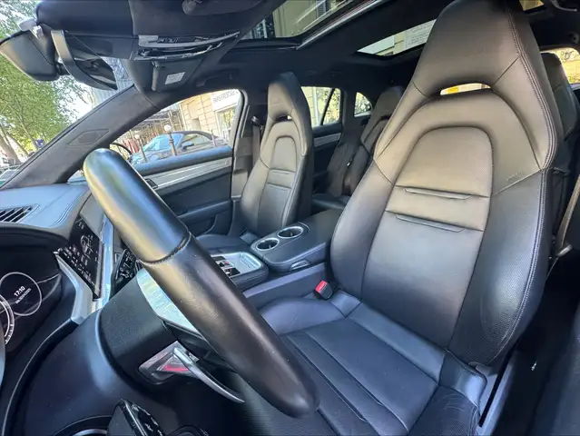 Porsche Panamera view 15