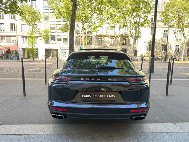 Porsche Panamera view 6