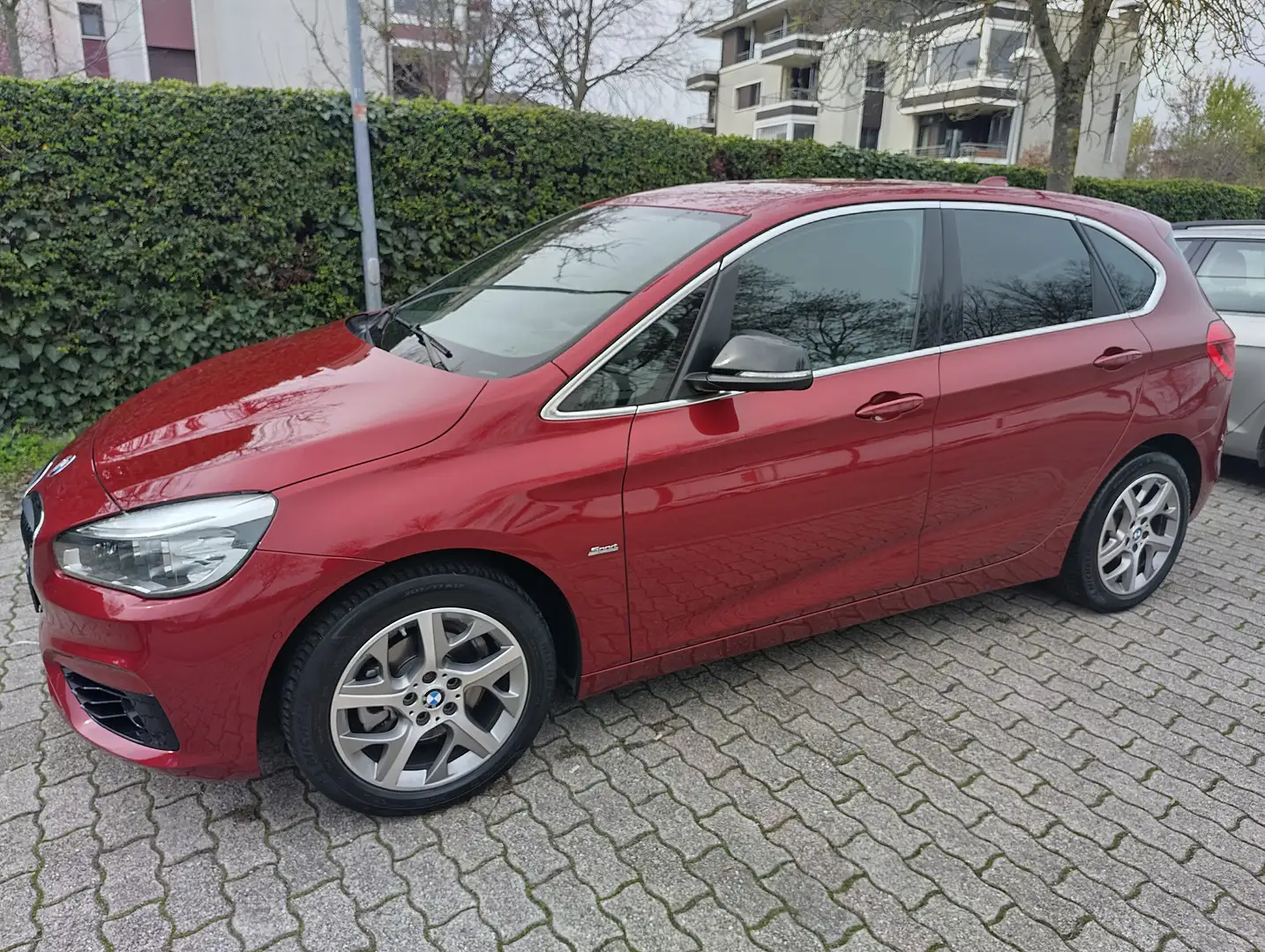 BMW 218 218d Active Tourer Sport my17 Rosso - 1